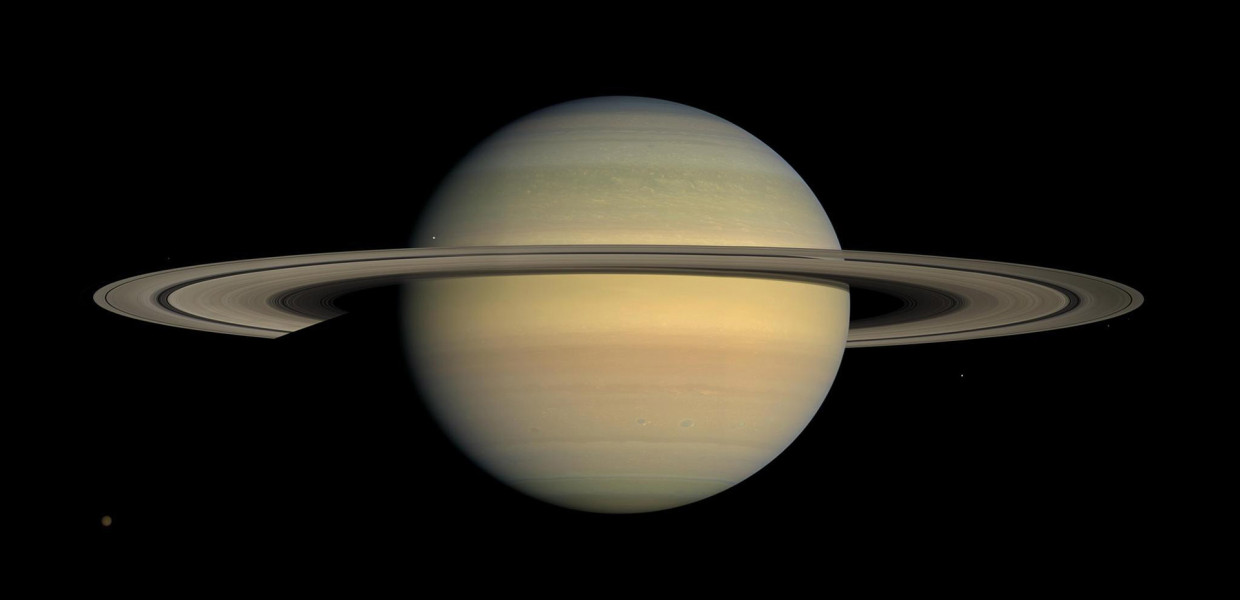 saturn-2-1240x600